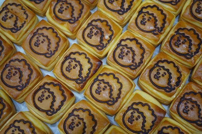 焼き印の押し加減によって、表情が微妙に変わる。一人として同じおかんはいない。