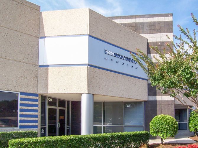 テキサス州オースティンにあるレトロスタジオのオフィス外観の写真