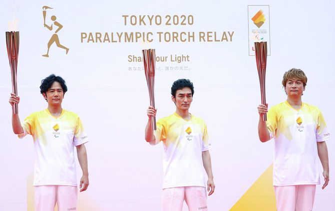 稲垣吾郎さん、草なぎ剛さん、香取慎吾さん