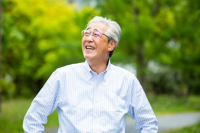 優雅な中年日本人男性