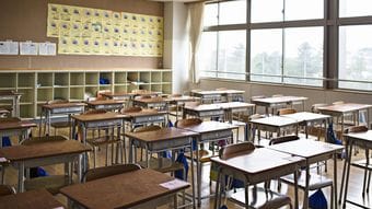 ｢学校の駐車場整備｣のためにPTA会費と保護者負担で122万円…学校が親に"サイフ機能"を期待するおかしさ