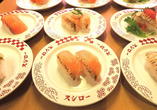 スシローで人気のノルウェーサーモンの握り寿司