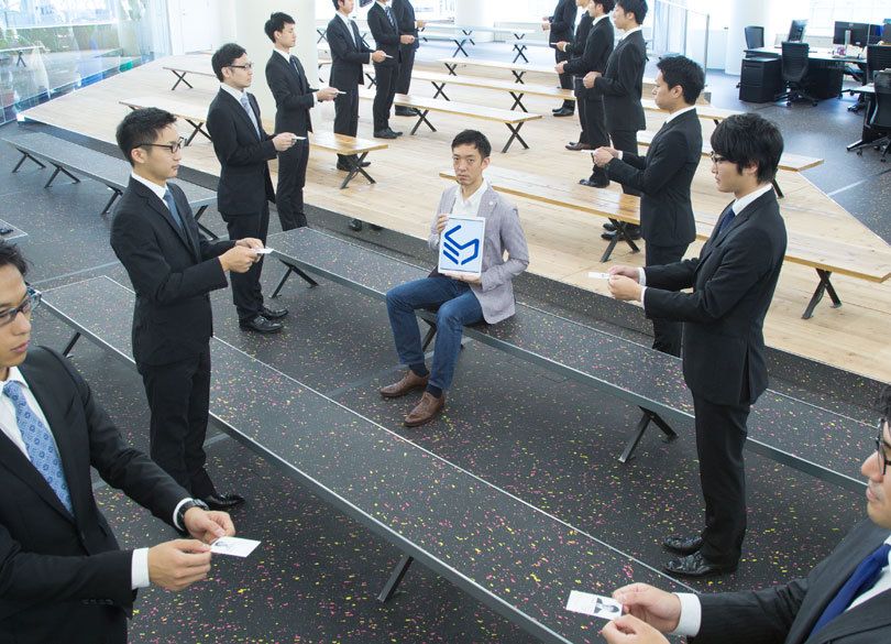 名刺管理をデジタル化すると何が起きる？