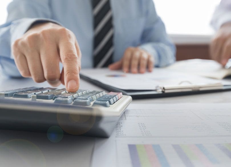 富裕層が抱え込む"1000兆円"に課税せよ いつの時代もバカをみるのは庶民だ