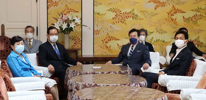 社民党の福島瑞穂党首、共産党の志位和夫委員長、立憲民主党の枝野幸男代表（当時）、国民民主党の玉木雄一郎代表