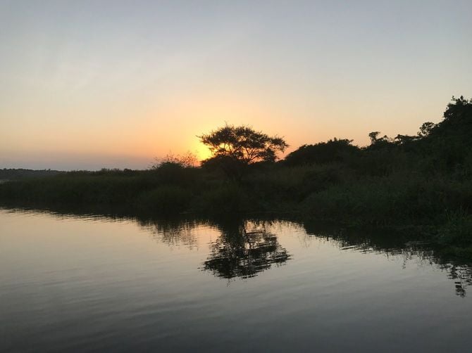 ナイル川の日の出