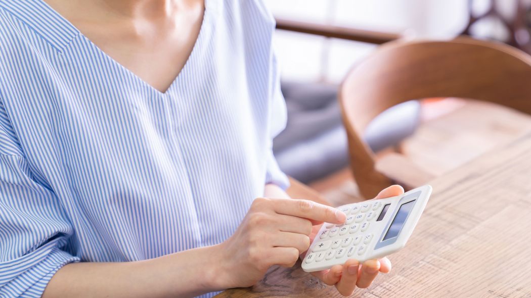 これでは小学校から私立に通うのと同じ…｢塾と家庭教師に月40万円｣中学受験"課金沼"にハマった母親の悲鳴 母親が"中受離職"で世帯年収は1000万円超→700万円