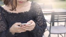中高年は知らない…若者がLINEで句読点がついた文を心底嫌悪する本当の理由