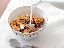 栄養満点！ 忙しい朝にも活躍「バター風味のグラノーラ」のレシピ