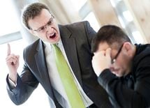 「このバカ！」パワハラ被害の慰謝料は？