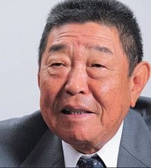 <strong>加賀電子会長 塚本 勲</strong>●1943年、石川県生まれ。金沢工業高校中退。メーカー勤務を経て68年に加賀電子を創業、社長。2007年現職。