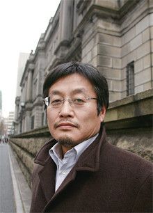 <strong>浪川 攻●なみかわ・おさむ</strong> 1955年、東京都生まれ。上智大学卒業後、電機メーカーを経て、金融専門誌、証券業界紙などで記者として活躍。月刊誌「Voice」の編集・記者を経て、現在、東洋経済新報社の契約記者。ペンネームでの作品も含め、著書多数。他に『金融自壊』など。