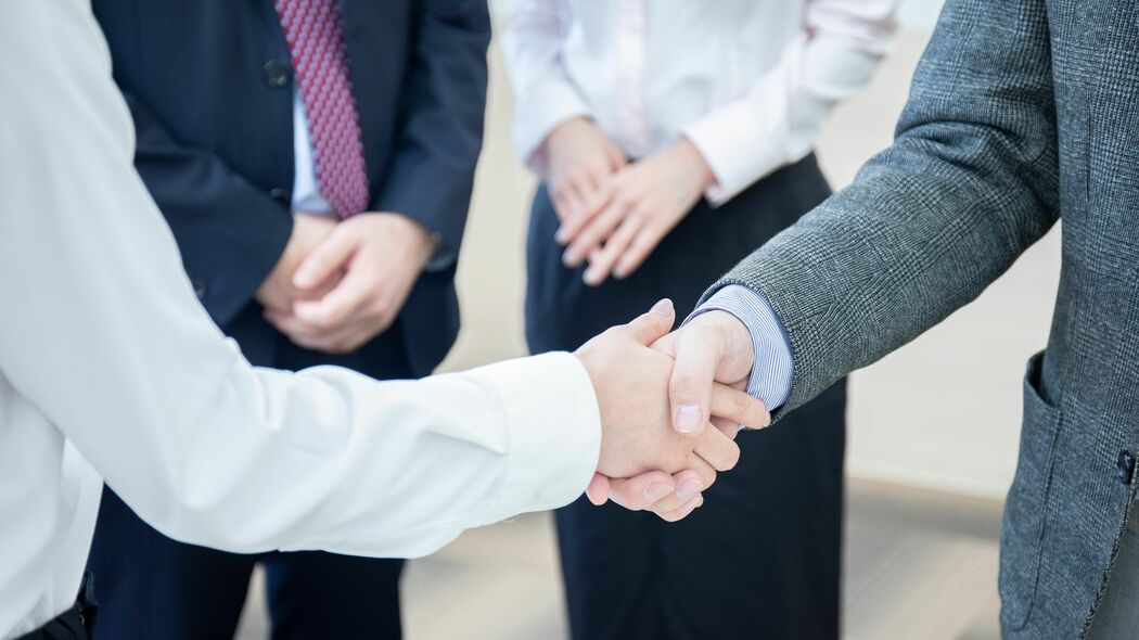 ｢肩書を振りかざす人｣にイラッとしてはいけない…偉そうな人に遭遇したときの"大人の作法" 人間関係はスムーズになり､ラクになる