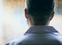 "しょぼくれシニア社員"放置で企業は傾く