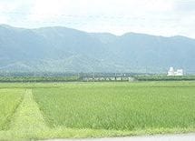 寄附行為　－寄附で特典ゲット、ふるさと“納税”とは？