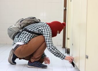 人の弱みをしゃぶる"盗撮ハンター"の手口