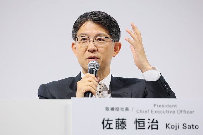 トヨタ自動車、2025年3月期決算説明会。写真は佐藤恒治代表取締役社長。=2025年5月8日、都内