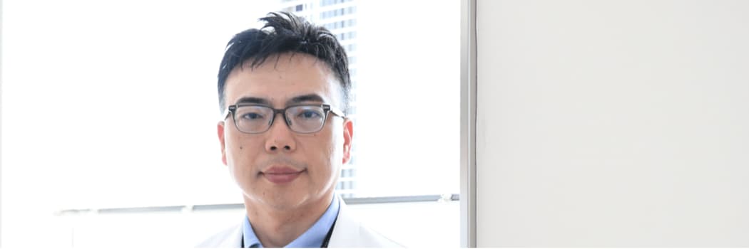 "ハゲ"と誹謗中傷され→慰謝料でフサフサになった現役医師に｢ユーモアが素晴らしい｣との声が相次ぐ