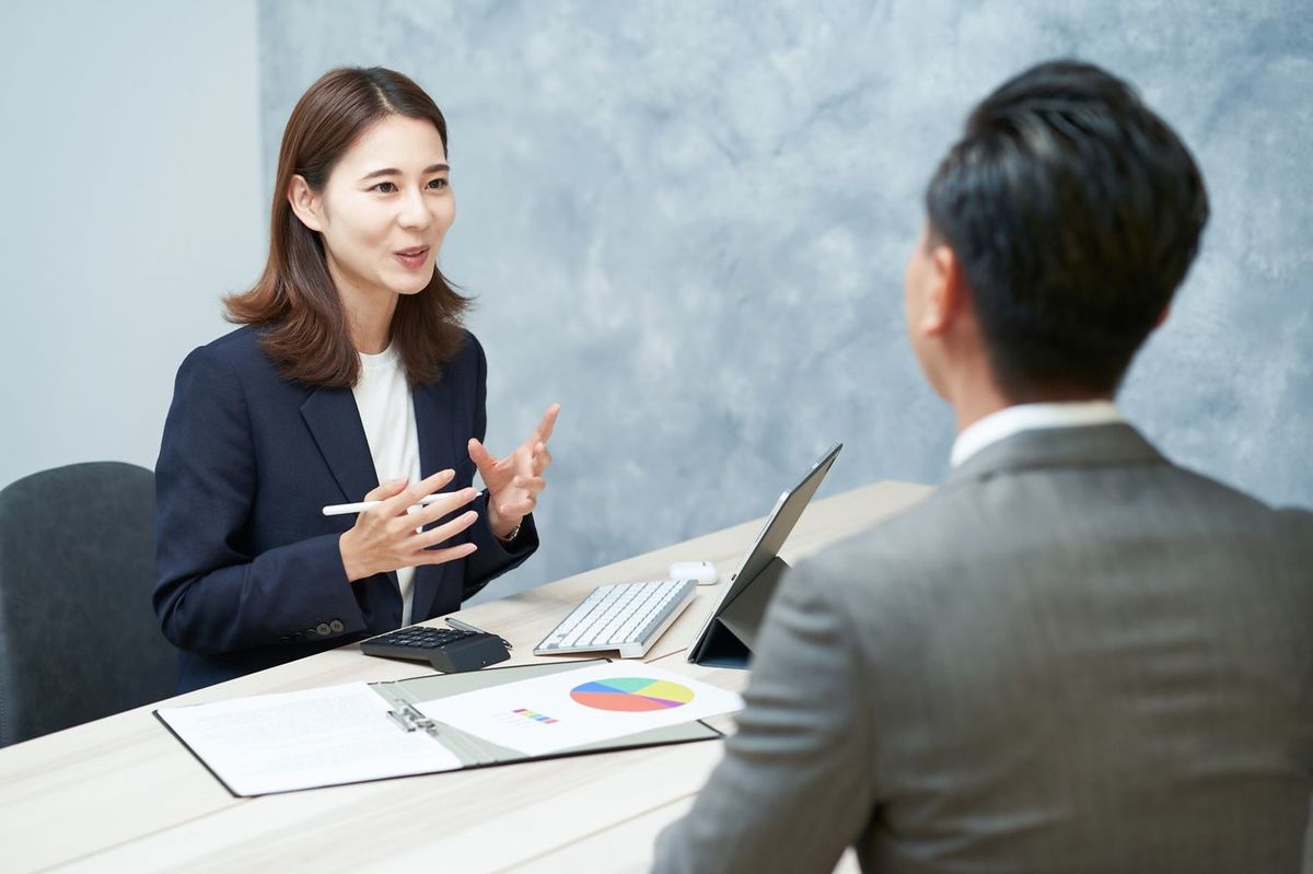 女性のビジネスパーソン