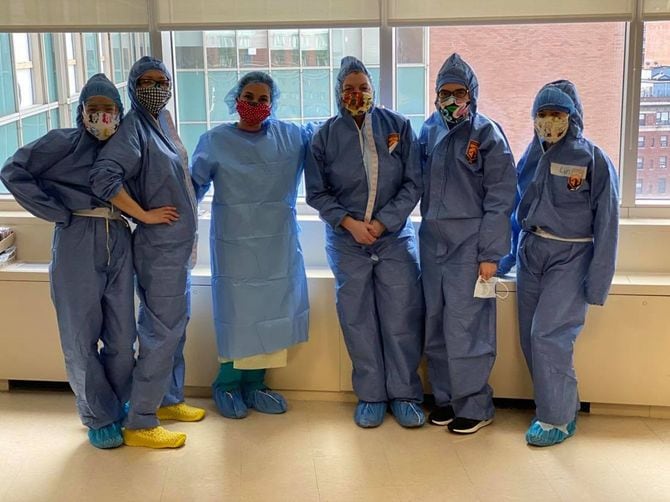 ニューヨークのマウントサイナイ・ウェスト病院の看護師たち