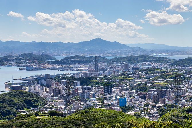 日野山公園の頂上から見た下関市街地