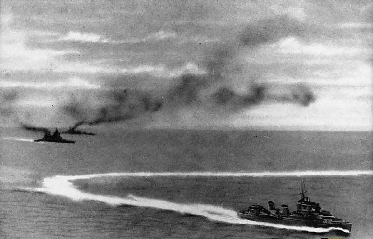 大日本帝国 戦艦大和 東条英機 バンク 本物の消火器 花瓶にも 空容器 大日本帝国 戦艦大和 東条英機 コインバンク 本物の消火器 花瓶にも