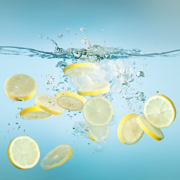 これでデブ味覚を矯正する 歯科医が勧める レモン水うがいダイエット のすごい効果 私は3カ月で11 3kgも減った President Online プレジデントオンライン