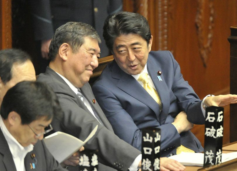 自民党が新聞につけた"悪質な注文"の中身 "安倍氏と石破氏を公平に報道せよ"