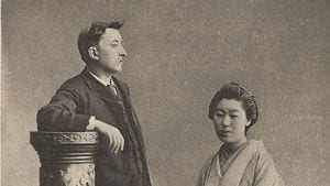 ラフカディオ・ハーン（小泉八雲）と妻セツ、1892年