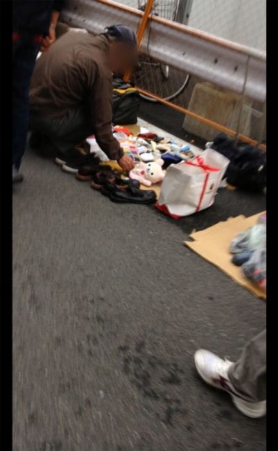 朝の闇市では睡眠薬、向精神薬、インスリンなどが違法に売られていた