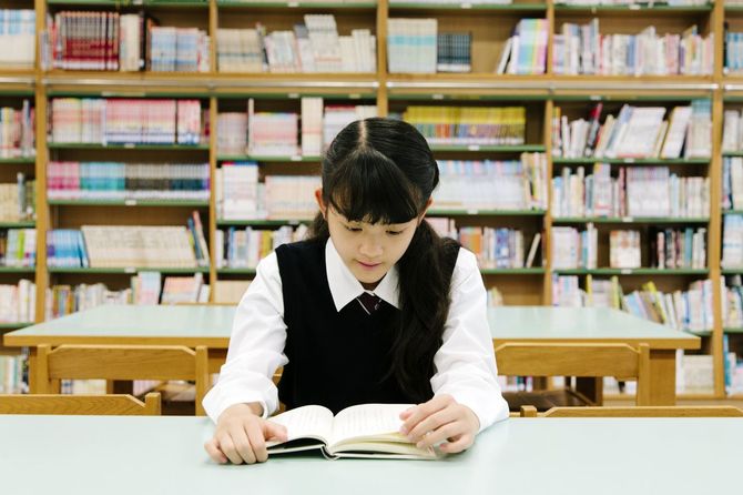 日本の学校の図書館