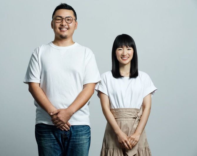 著者の川原卓巳氏とこんまり氏のツーショット