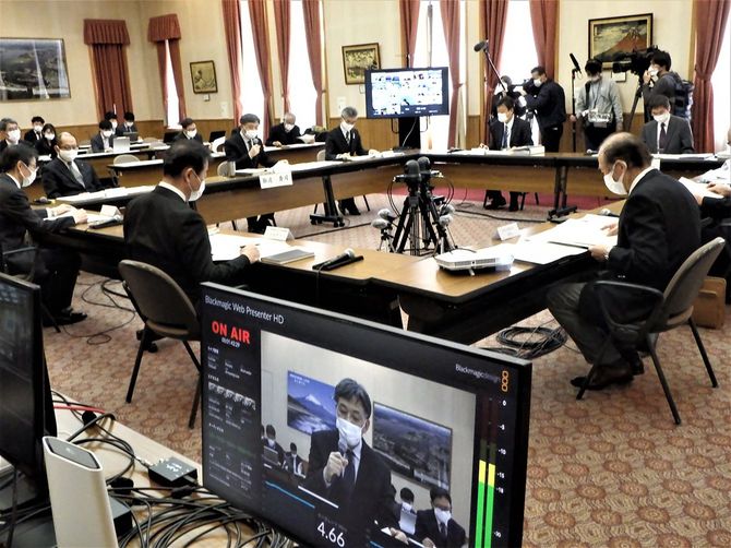 県境付近の工事中の全量戻しを問題にした2022年1月の大井川利水関係協議会（静岡県庁、筆者撮影）