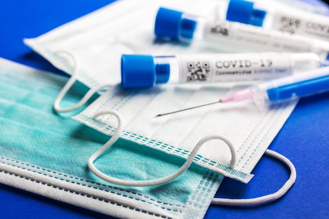 マスクとワクチン