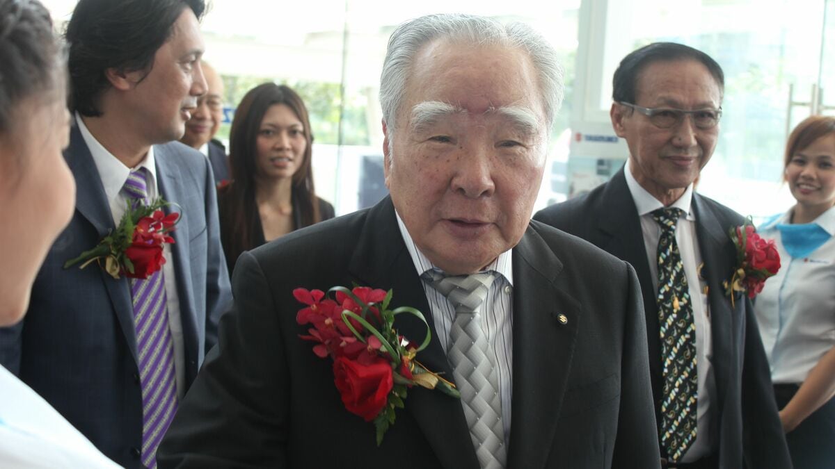 土曜休んだのに日曜も休んでられない｣高市首相も真っ青…｢軽自動車を