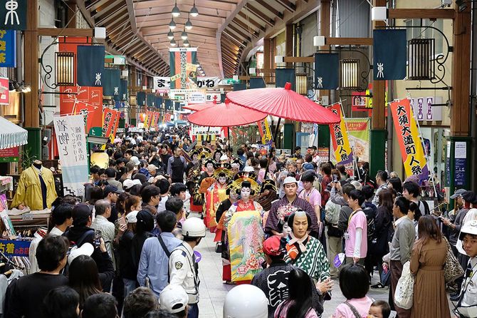 大須大道町人祭の様子
