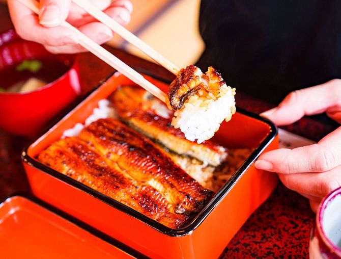 健康のため“ご馳走”を控えるケースが目立つ(※写真はイメージです)