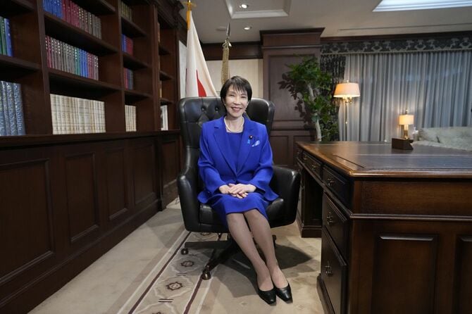 自民党の高市早苗総裁＝2025年10月4日、東京・永田町の党本部