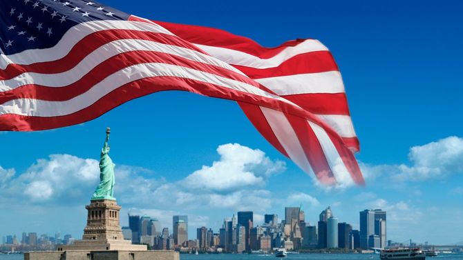 米国旗と自由の女神