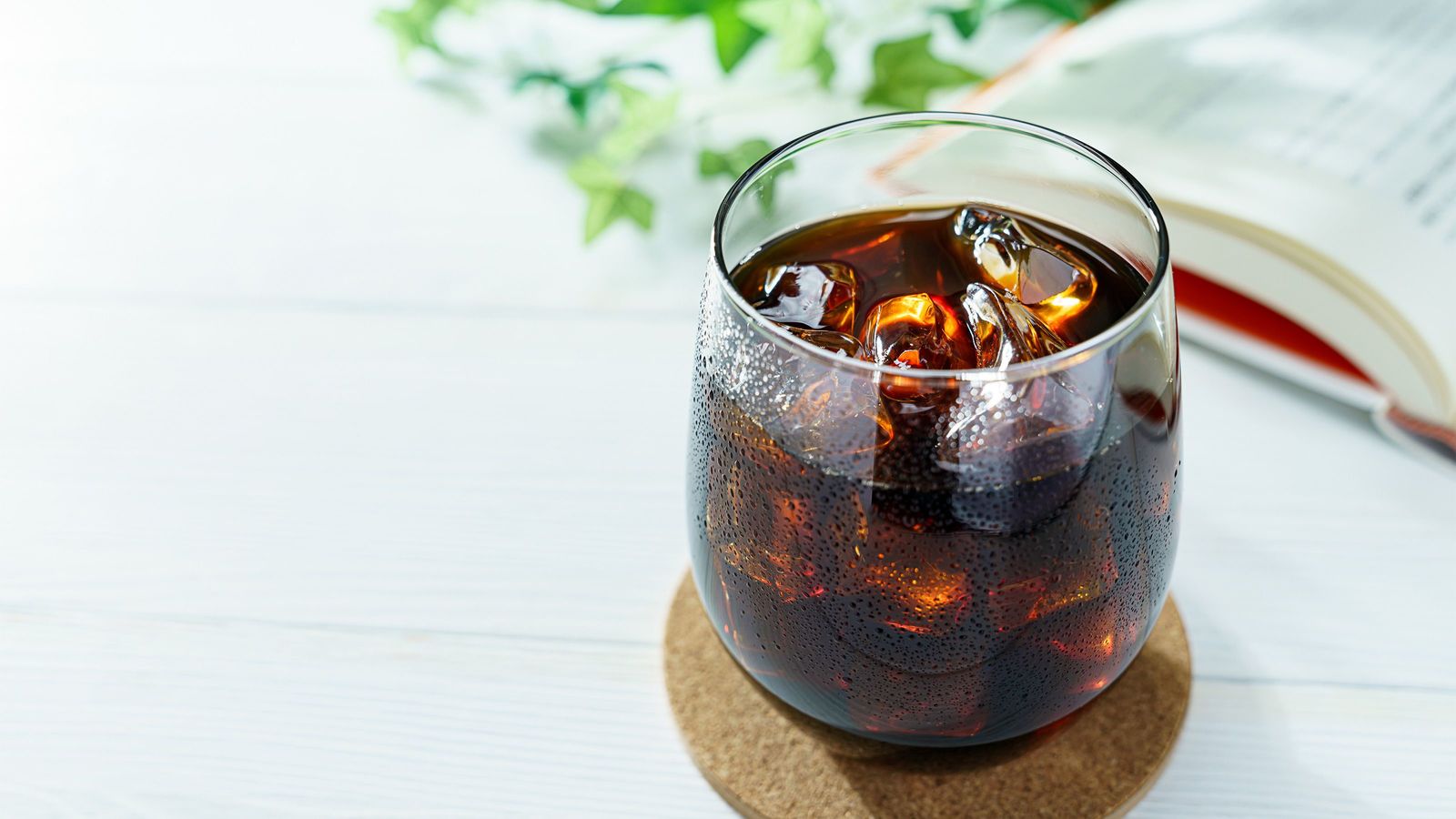 ｢アイスコーヒー｣の頼み方で人生最後の伴侶を決めた…バツイチ婚活女性(68)が見逃さなかった"相手の言動" お金や見た目ばかりを気にしたら"本当に幸せな結婚"にはたどり着けない