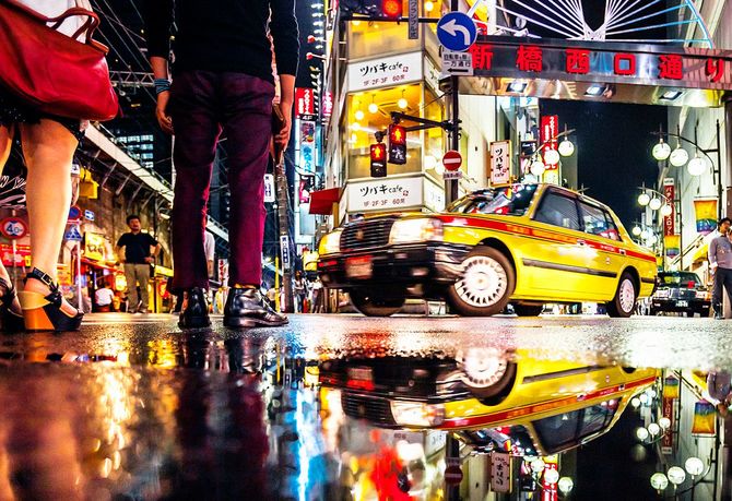 都会の反射、新橋