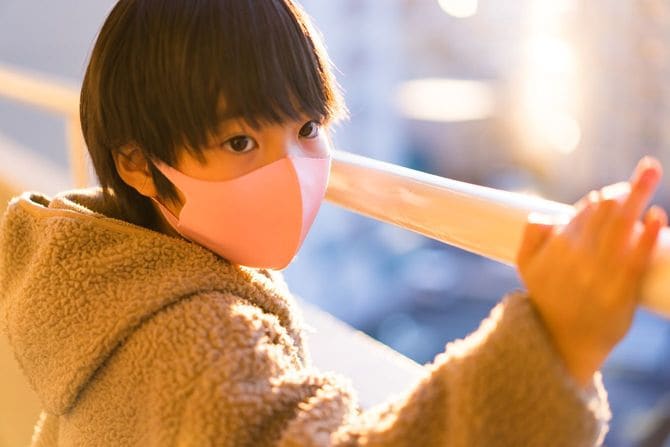 マスクをした男の子