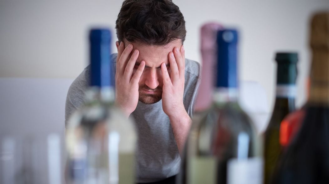 ｢飲酒･やけ食い･買い物｣でのストレス解消は逆効果だ イライラしたら｢ストレッチ｣がいい