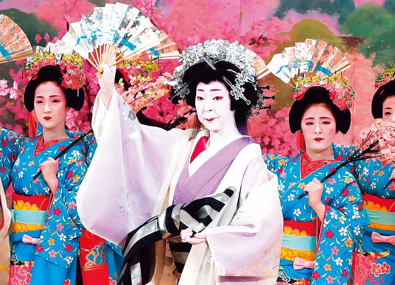 祇園女将「偉うなりはる人、あかん人」 「くたびれた靴はあきません」