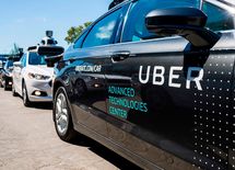 タクシーを潰して、Uberだけにすべきか