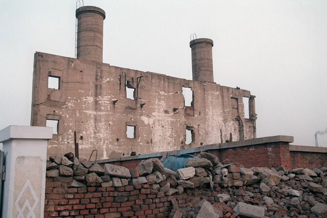 細菌戦研究で知られる旧日本軍の石井（731）部隊の施設跡地、郊外の平房（1996年2月、中国）