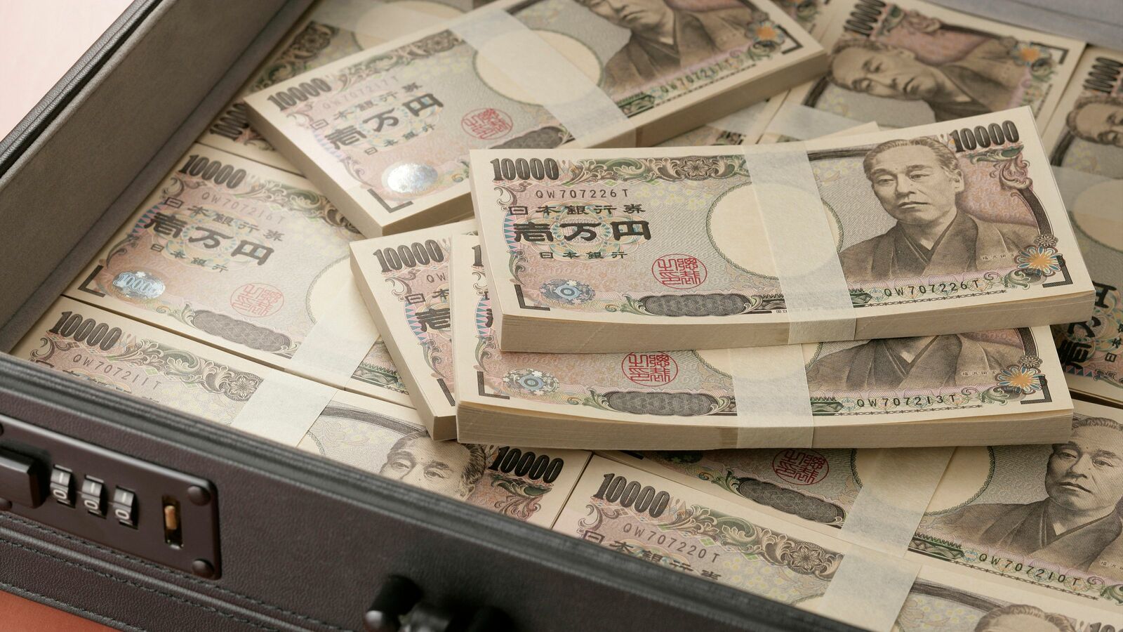 退職金は額面の大きさに騙されてはいけない…｢一時金か年金か｣手取り額を最大化する受け取り方 退職所得控除と2分の1課税が関係