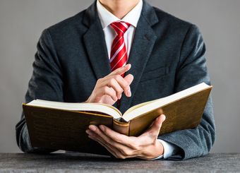 課長・部長・役員の4割は「読書しない」