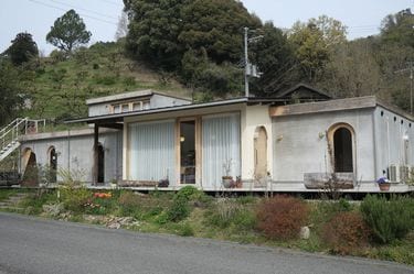山椒・干し柿・キャベツ」までジェラートに…「誰も来ない」と言われた山奥 山椒・干し柿・キャベツ」までジェラートに…「誰も来ない」と言われた山奥