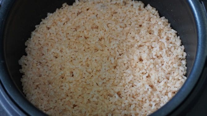 タイガーの玄米は、口の中でパラパラッとほぐれる感じ